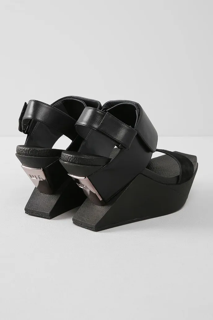 United Nude