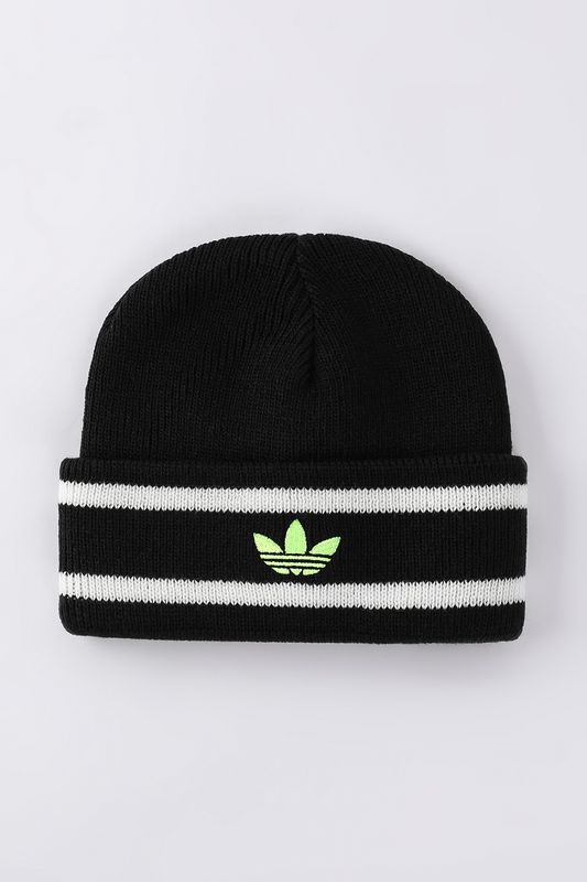 Шапка с логотипом Adidas