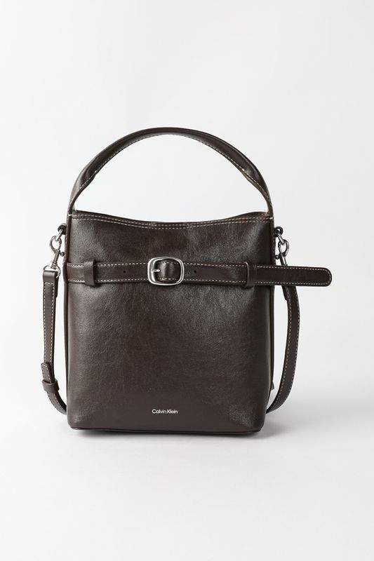 Сумка кросс-боди buckle Calvin Klein