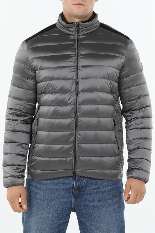Куртка утепленная с воротником стойкой Guess