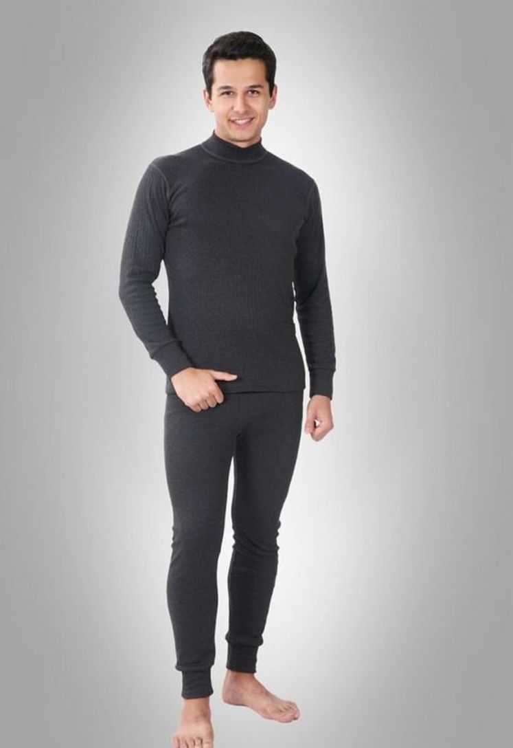 Odlo термобелье мужское. Носки active line. Ткани для пошива термобелья для мужчин. Какое термобелье выбрать для повседневной носки. Термобелье thermoform.