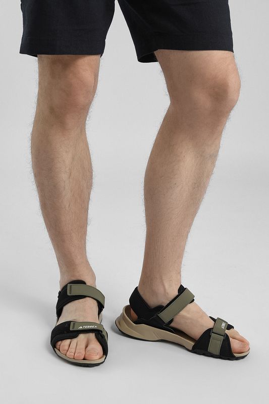 Сланцы Adidas
