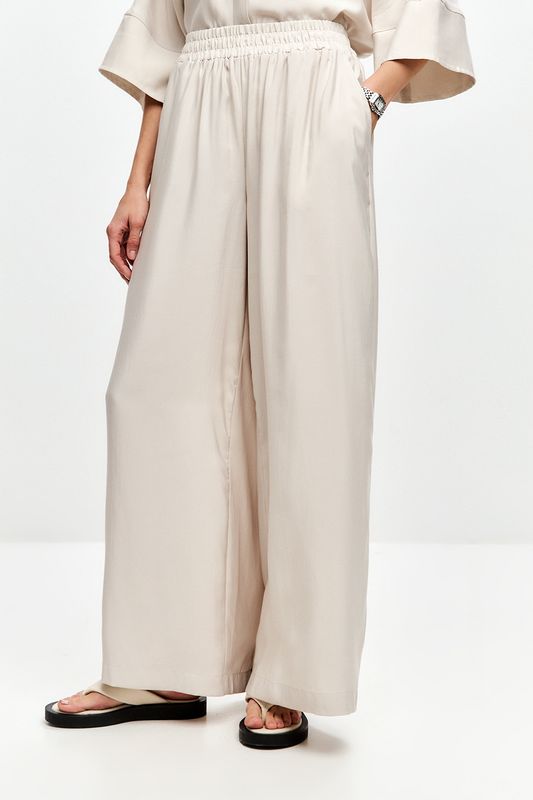 Брюки на эластичном поясе свободного кроя Trends Brands Base