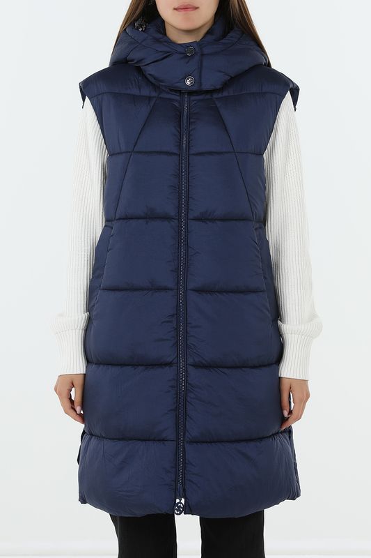 Жилет утепленный с капюшоном удлиненного кроя Guess