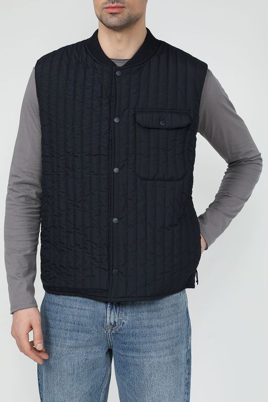 Жилет стеганый с накладным карманом Casual Friday