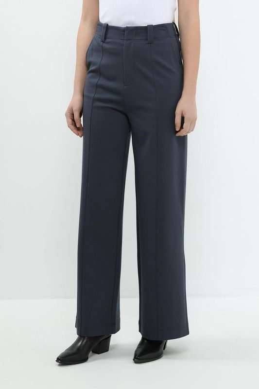 Брюки однотонные со стрелками Calvin Klein Jeans