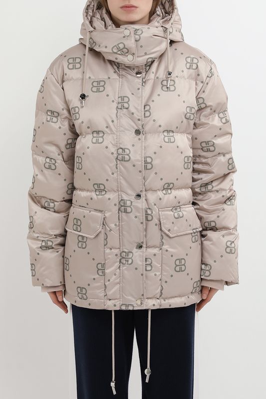 Пуховик с капюшоном и принтом из монограмм бренда BELUCCI