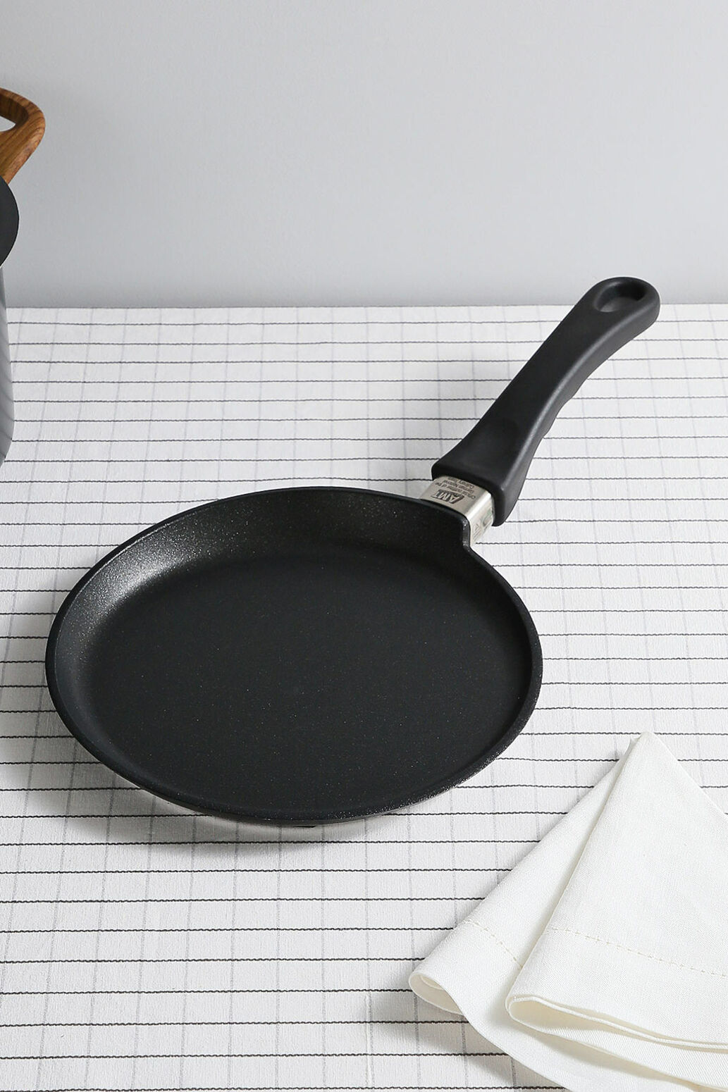 Сковорода блинная frying pans fix AMT
